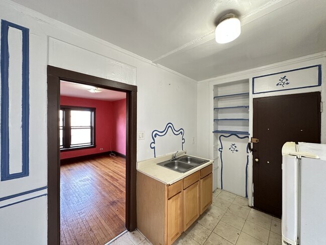 Building Photo - 2706 N Spaulding Ave