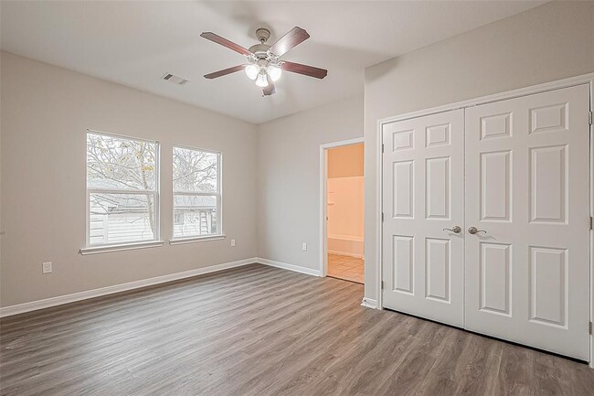 Building Photo - 4813 Palisade Dr
