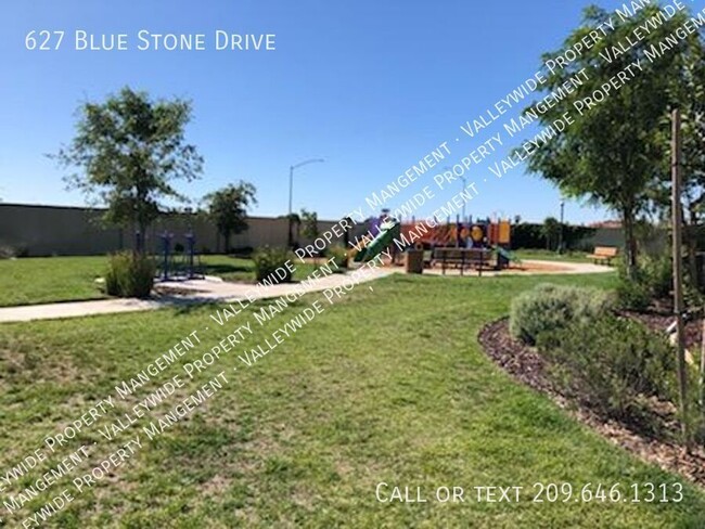 Building Photo - 627 Blue Stone Dr