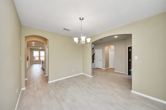Building Photo - 28215 Shorecrest Ln