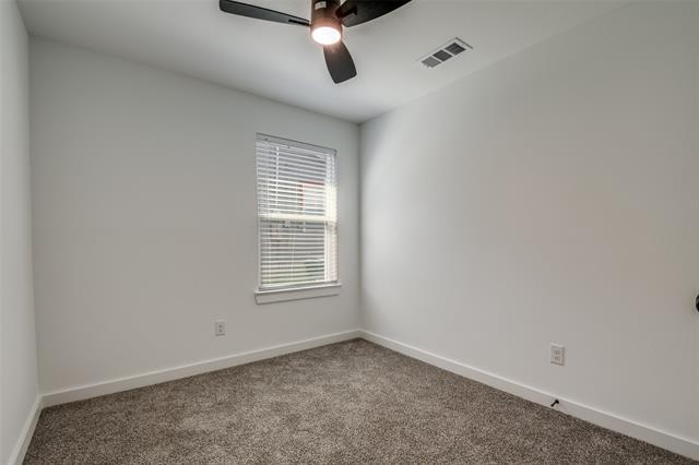 Building Photo - 3305 Mineola St
