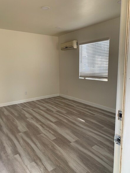 Building Photo - 4302 Muscatel Ave