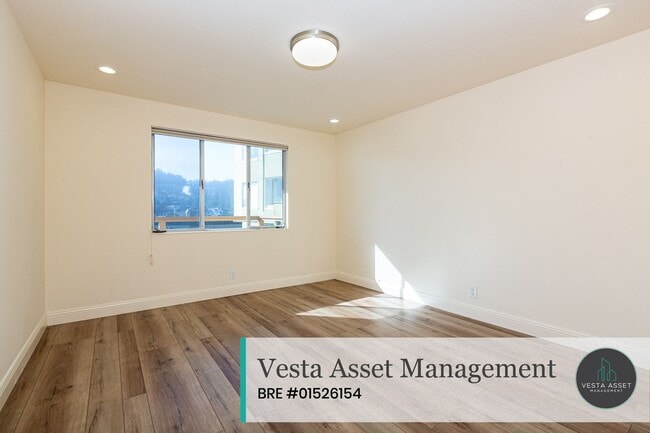 Building Photo - Savor Sweeping City Views From Your Hillside Retreat