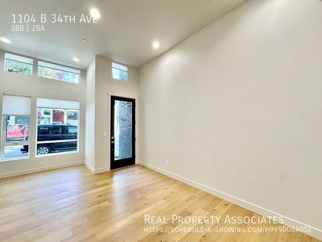 Building Photo - 1104 B 34th Ave
