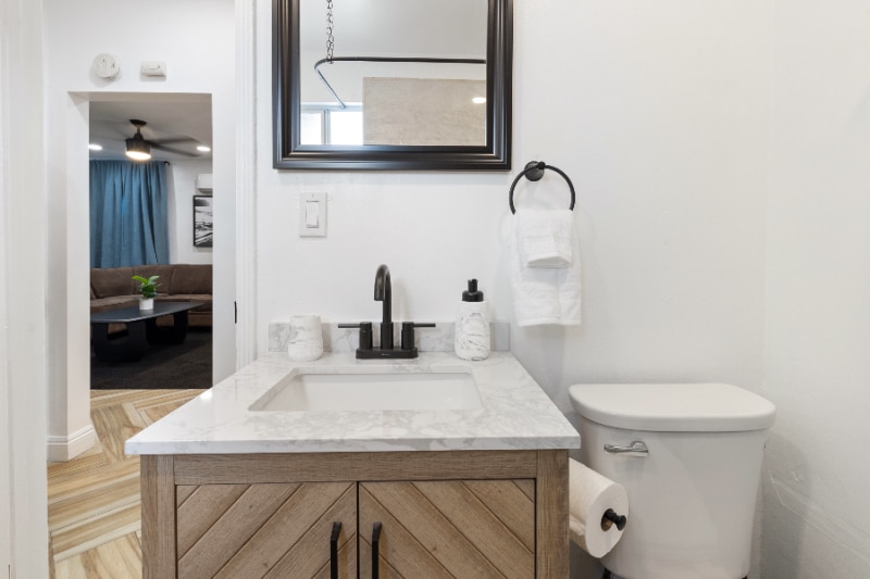 Building Photo - 2521 W California St