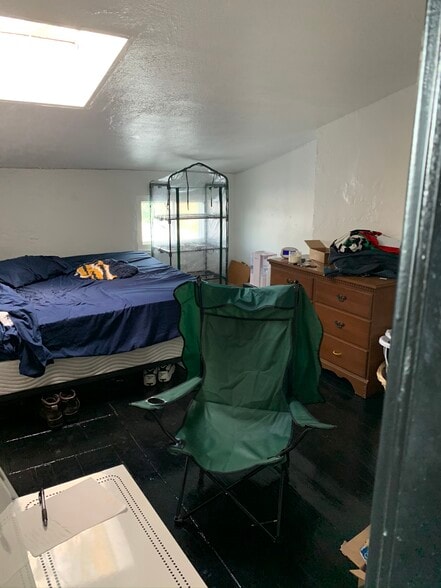 3rd Floor Bedroom Back - 2429 W Clifton Ave