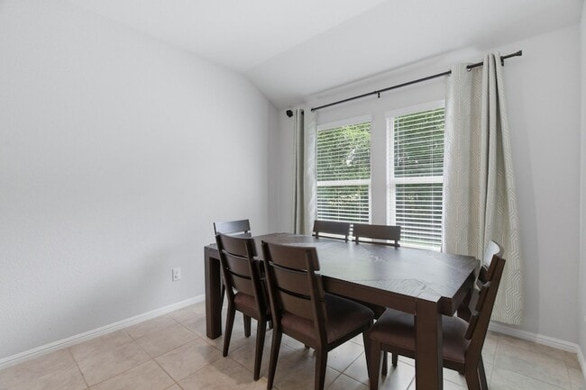 Building Photo - 16308 Caledonia Ct