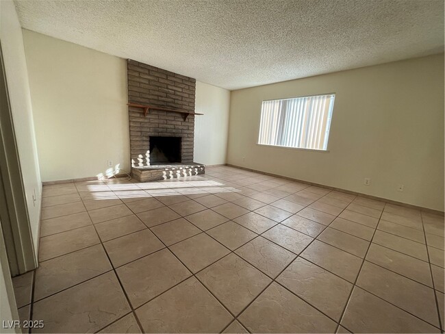 Building Photo - 7408 Alta Dr