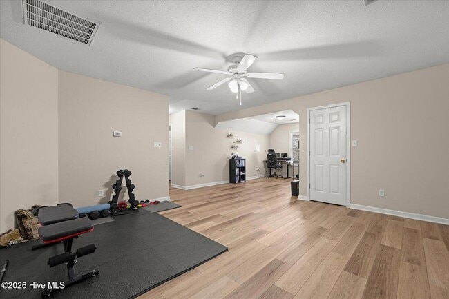 Building Photo - 119 Grove Landing Ct