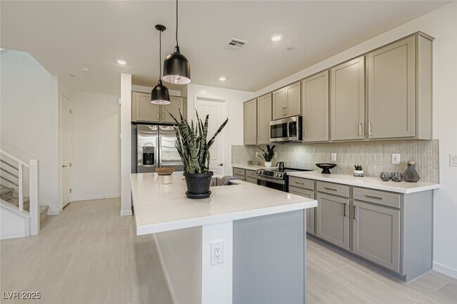 Building Photo - 1543 Hopeful Lark Ln