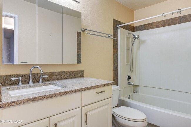 Building Photo - 555 E Patriot Blvd