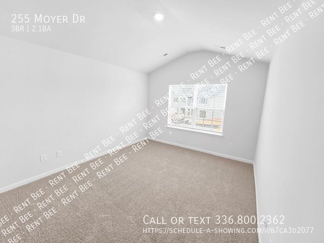 Building Photo - 255 Moyer Dr