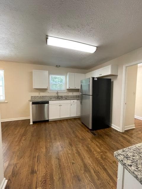 Building Photo - 1130 Ridgemont Dr