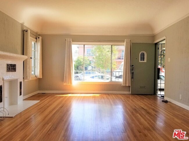 Building Photo - 329 N Ogden Dr