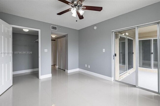 Building Photo - 2600 S University Dr
