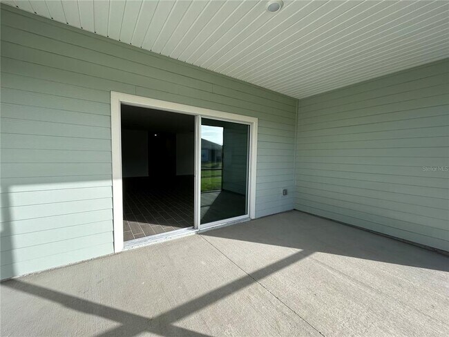 Building Photo - 12419 NW 139th Dr