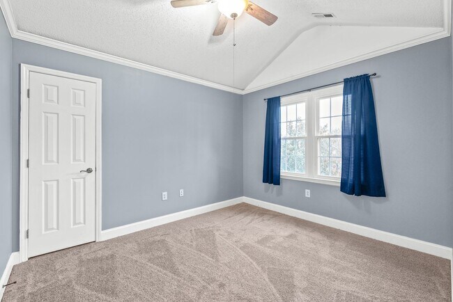 Building Photo - (Coming Soon) Full Brick Home in Matthews!