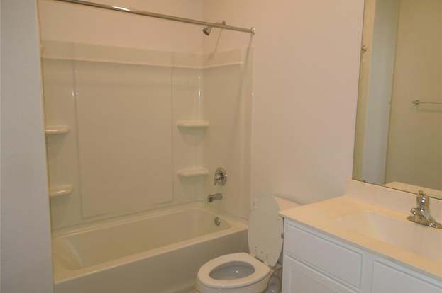 Building Photo - 10470 Sweetwater Creek Dr
