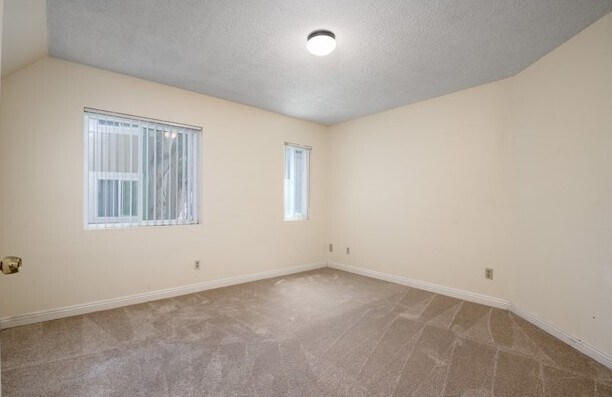 Building Photo - 7525 Charmant Dr