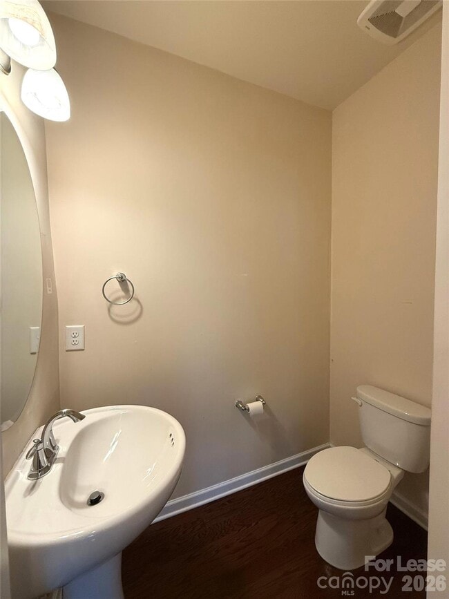 Building Photo - 6911 Agnew Dr