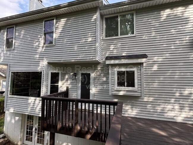 Building Photo - 419 Audubon Village Spur