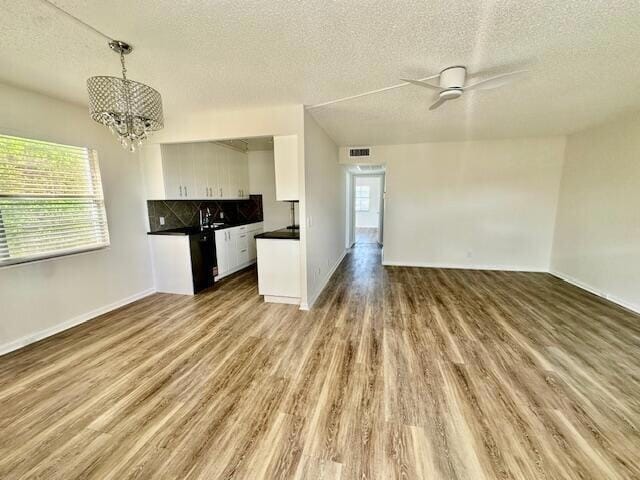 Building Photo - 3080 Cornwall D