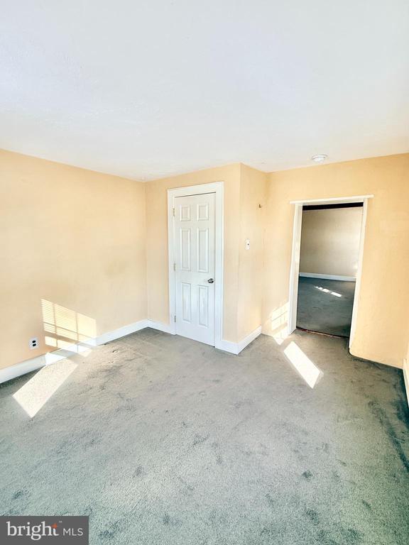 Building Photo - 149 Main St