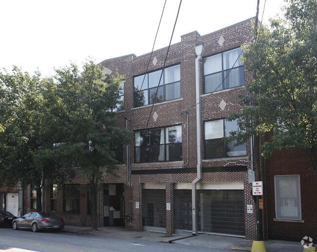 Primary Photo - Bee Line Lofts