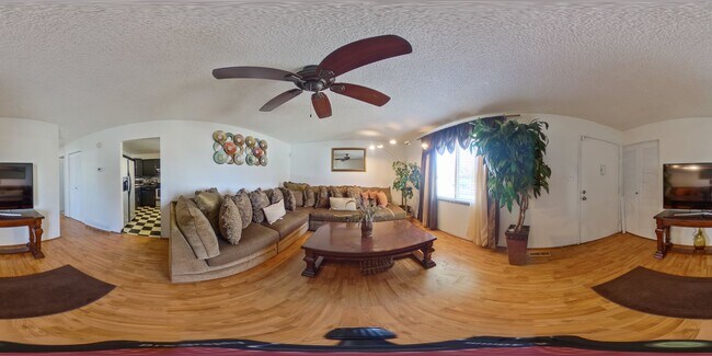 Building Photo - 5553 Crystal Way