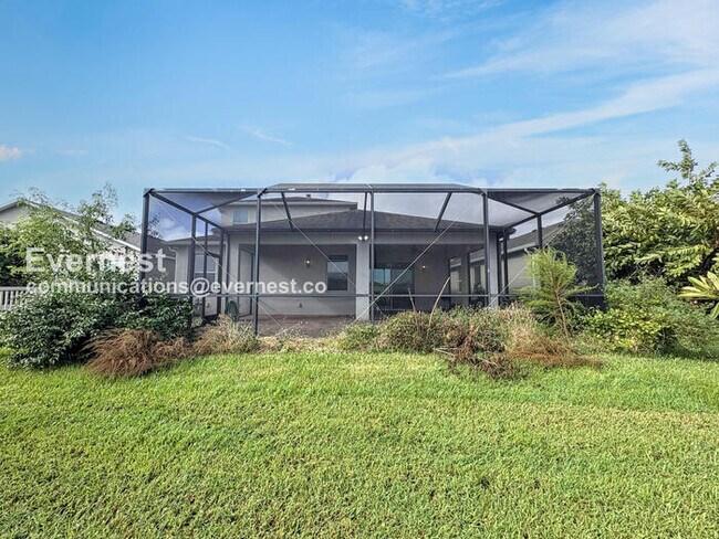 Building Photo - SPECIAL PROMOTION / Modern 4-Bedroom Home with Attached Garage / Pet-Friendly / Vouchers Accepted...