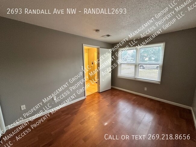 Building Photo - 2693 Randall Ave NW