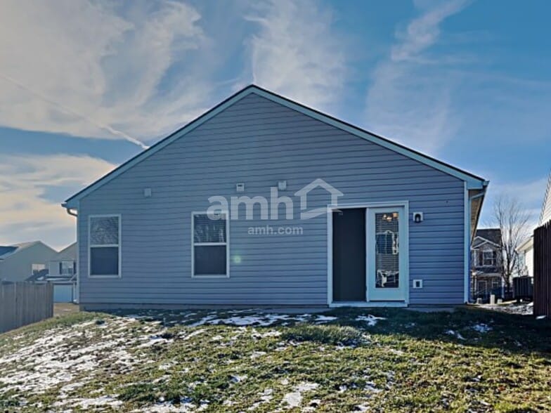 Building Photo - 12693 Old Pond Rd