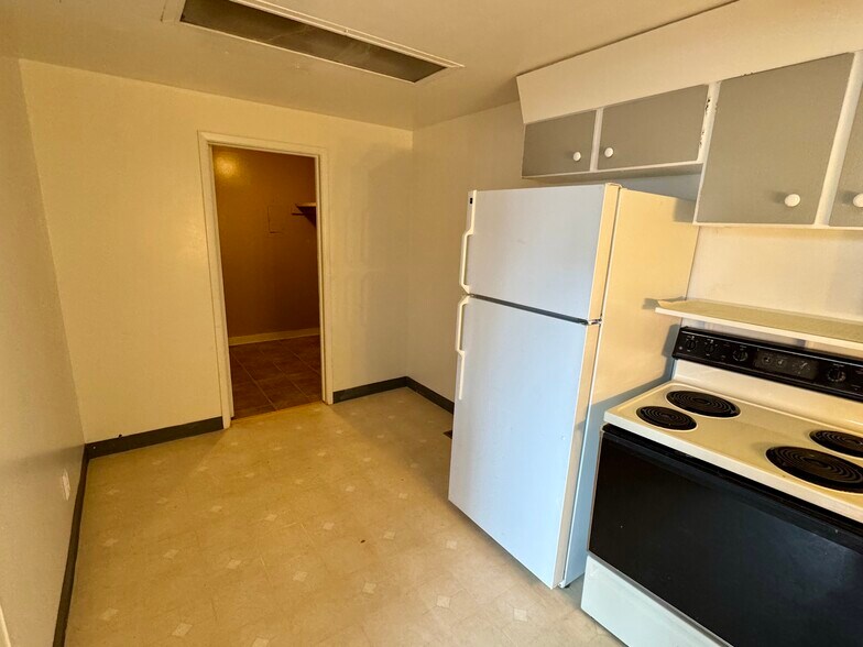 Kitchen/Utility Rm - 2059 N 250 W