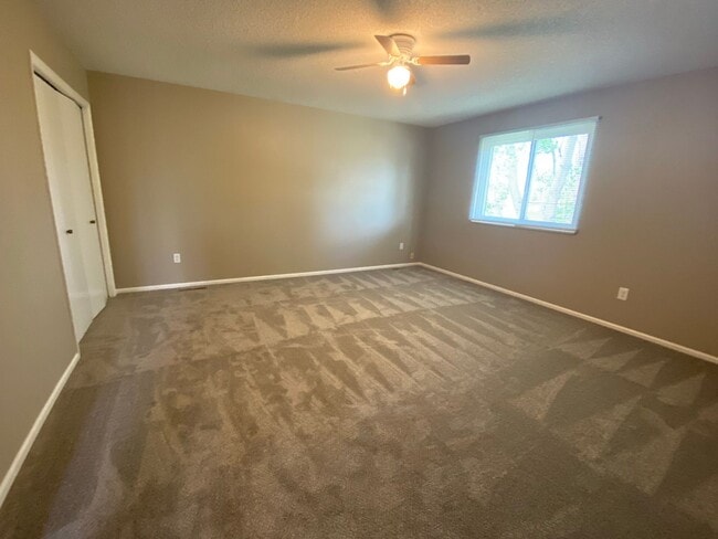 Building Photo - 1509 Kennedy Ave