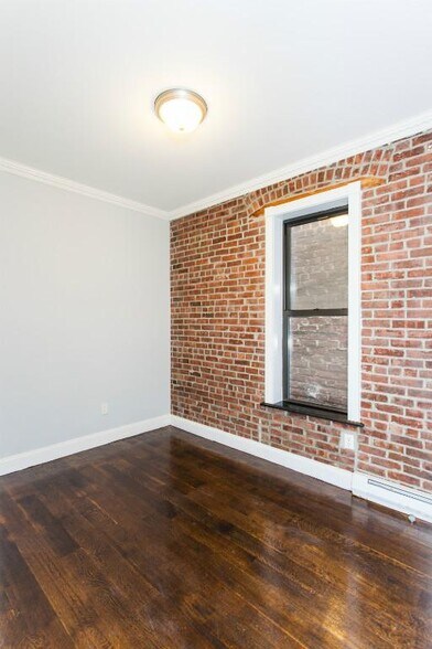 Building Photo - 434 W 52nd St