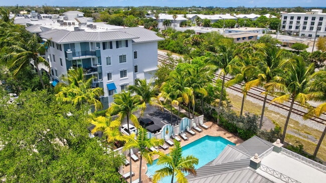 Building Photo - 350 NE 3rd St