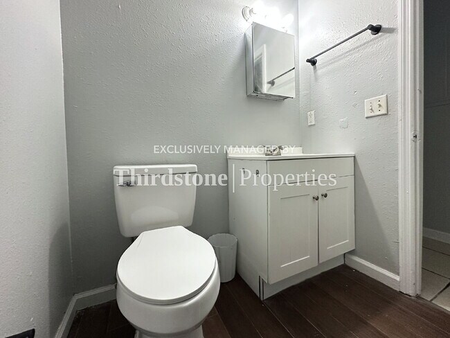 Building Photo - 8642 2nd Ave