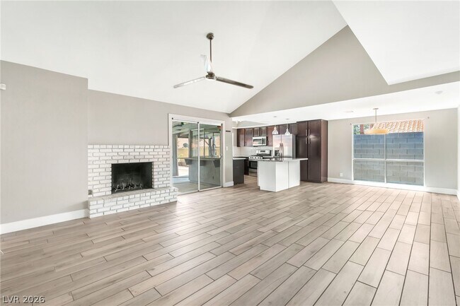 Building Photo - 1713 Barnard Dr