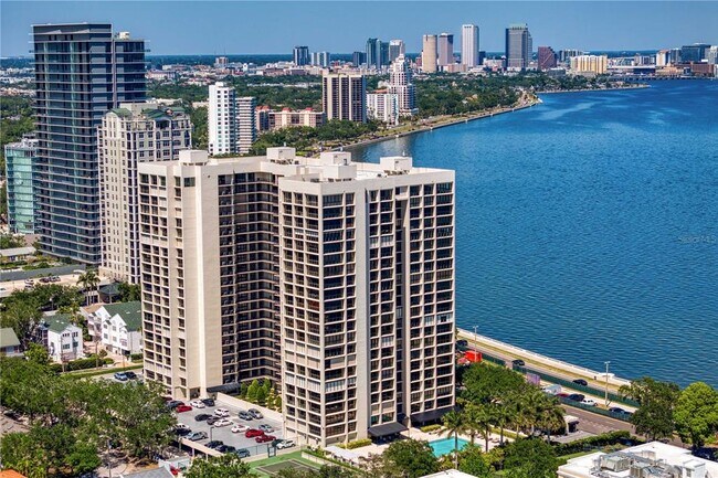 Building Photo - 3301 Bayshore Blvd