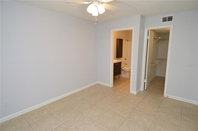 Building Photo - 8645 Fancy Finch Dr