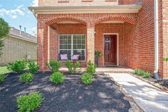 Building Photo - 30111 Luna Lakes Dr