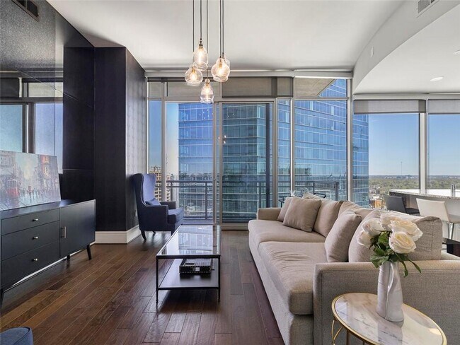 Building Photo - 1065 Peachtree St NE