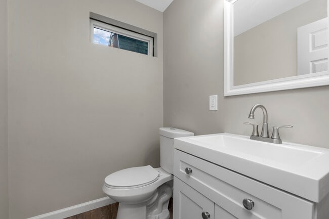 Building Photo - 14524 Fox Chase Dr