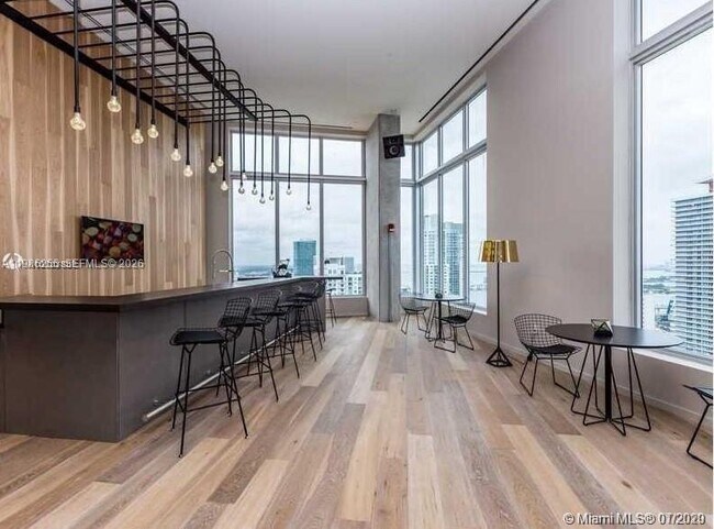 Building Photo - 151 SE 1st St