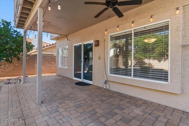 Building Photo - 9416 E Sutton Dr