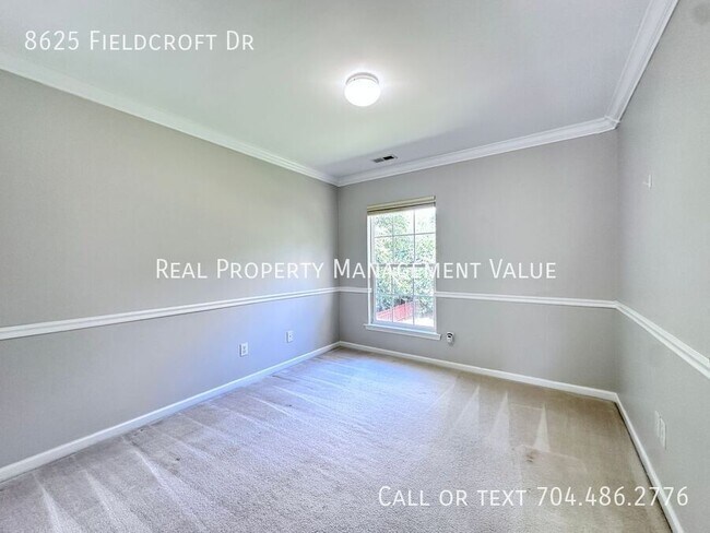 Building Photo - 8625 Fieldcroft Dr