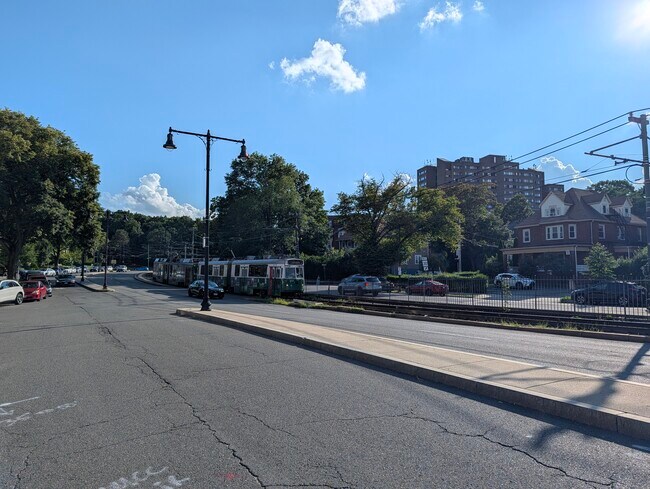 Building Photo - 1846 Commonwealth Ave