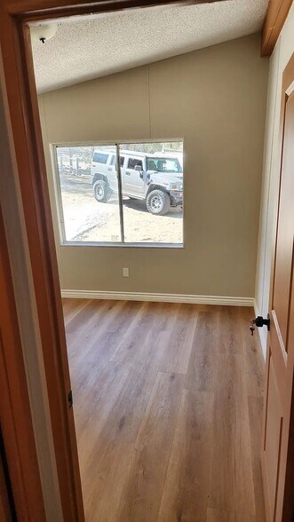 Building Photo - 20600 Little Valley Rd