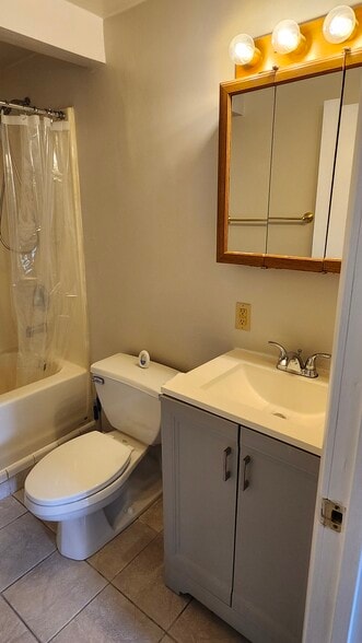 Building Photo - 317 Clearfield Ave