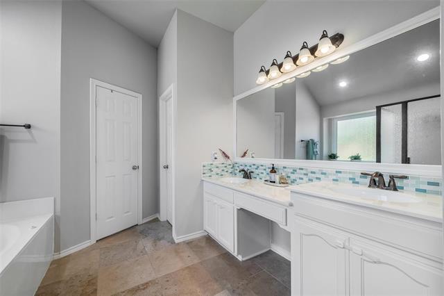 Building Photo - 5517 Hill Haven Ct